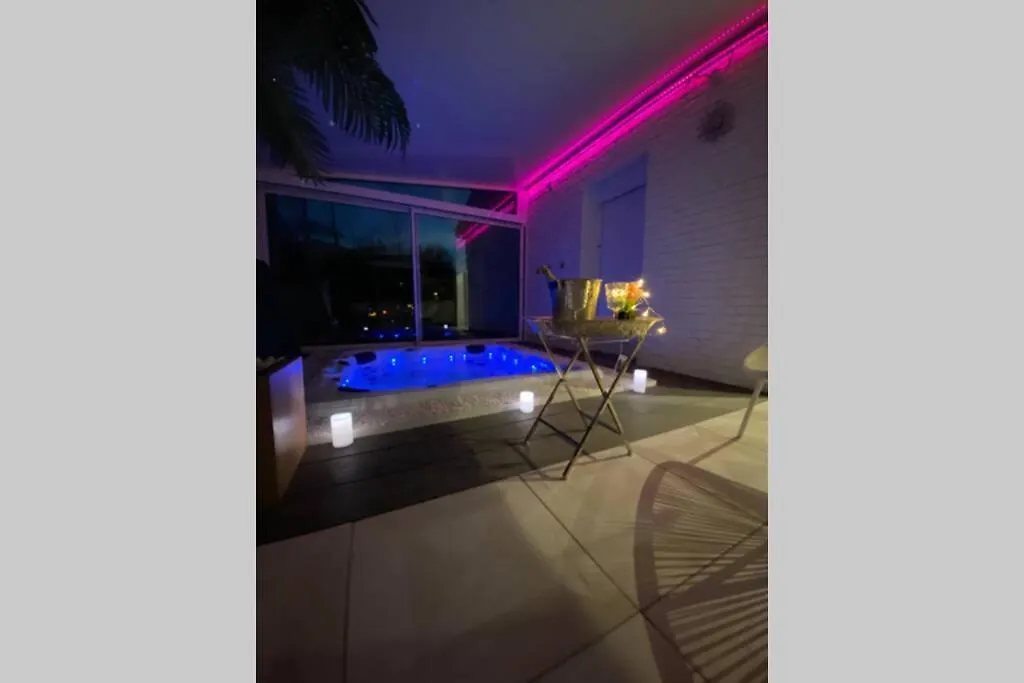 Apartment Koh Samet Siam Manahakhon Appart & Spa Rieux-de-Pelleport France